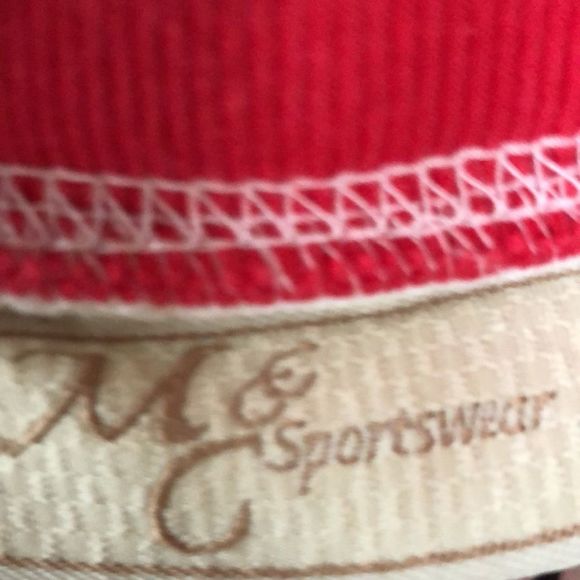 Sweatshirt with a cardinal couple on a branch with red sequins, sz med. - Picture 8 of 10